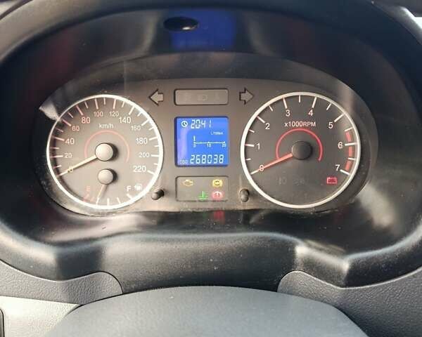 Бежевый Чери Амулет, объемом двигателя 1.5 л и пробегом 268 тыс. км за 1900 $, фото 3 на Automoto.ua