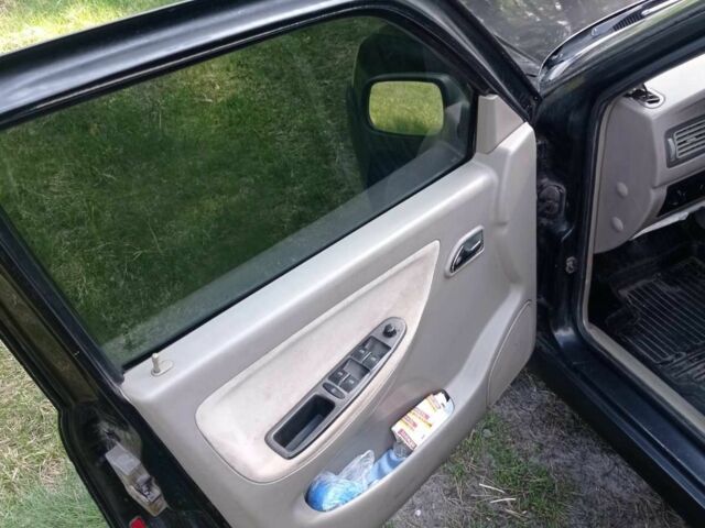 Черный Чери Амулет, объемом двигателя 1.6 л и пробегом 235 тыс. км за 2200 $, фото 5 на Automoto.ua