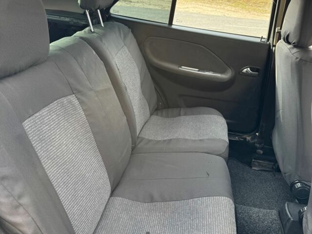 Черный Чери Амулет, объемом двигателя 1.6 л и пробегом 18 тыс. км за 2000 $, фото 6 на Automoto.ua