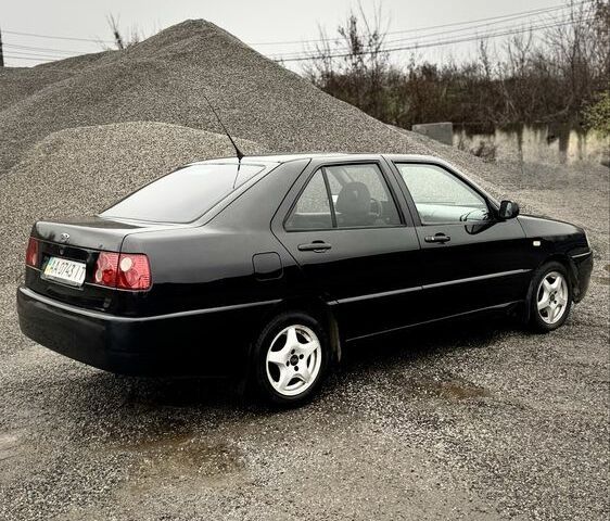 Чорний Чері Амулет, об'ємом двигуна 1.6 л та пробігом 116 тис. км за 2399 $, фото 3 на Automoto.ua