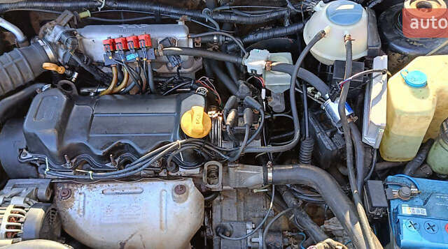 Чорний Чері Амулет, об'ємом двигуна 1.6 л та пробігом 190 тис. км за 1400 $, фото 12 на Automoto.ua