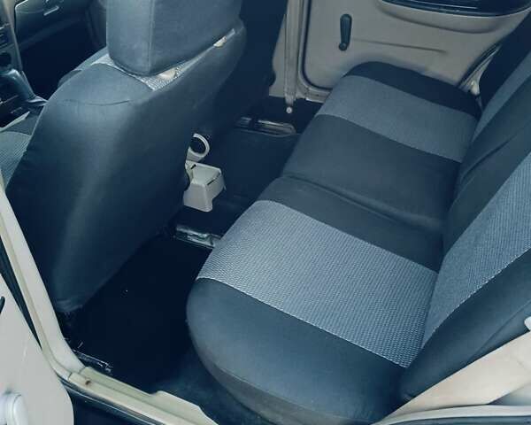 Чорний Чері Амулет, об'ємом двигуна 1.6 л та пробігом 141 тис. км за 1300 $, фото 9 на Automoto.ua