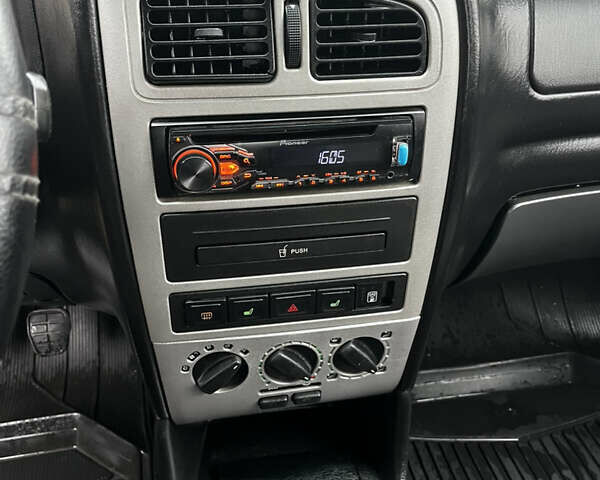 Чорний Чері Амулет, об'ємом двигуна 1.6 л та пробігом 120 тис. км за 1500 $, фото 5 на Automoto.ua