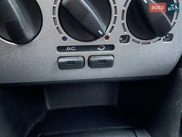 Чорний Чері Амулет, об'ємом двигуна 1.6 л та пробігом 30 тис. км за 2850 $, фото 25 на Automoto.ua