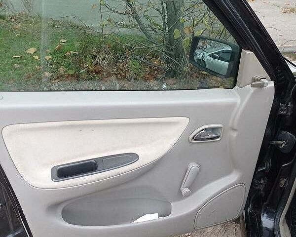 Черный Чери Амулет, объемом двигателя 1.6 л и пробегом 102 тыс. км за 2600 $, фото 13 на Automoto.ua