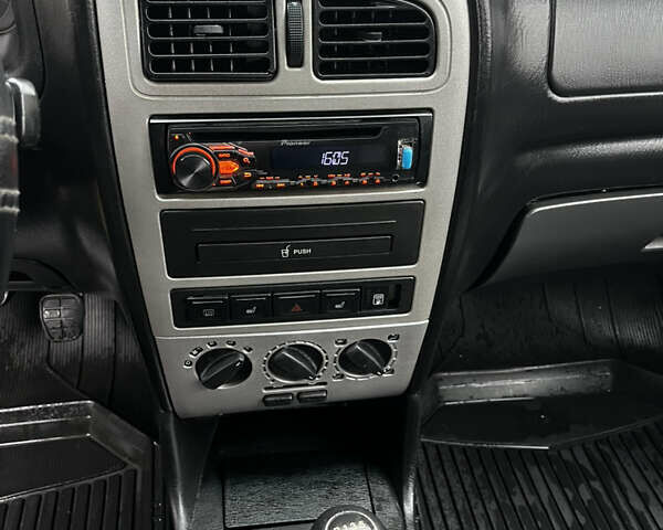 Чорний Чері Амулет, об'ємом двигуна 1.6 л та пробігом 120 тис. км за 1500 $, фото 3 на Automoto.ua