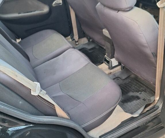 Черный Чери Амулет, объемом двигателя 1.6 л и пробегом 337 тыс. км за 1599 $, фото 6 на Automoto.ua