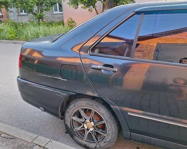 Черный Чери Амулет, объемом двигателя 1.6 л и пробегом 124 тыс. км за 1950 $, фото 3 на Automoto.ua