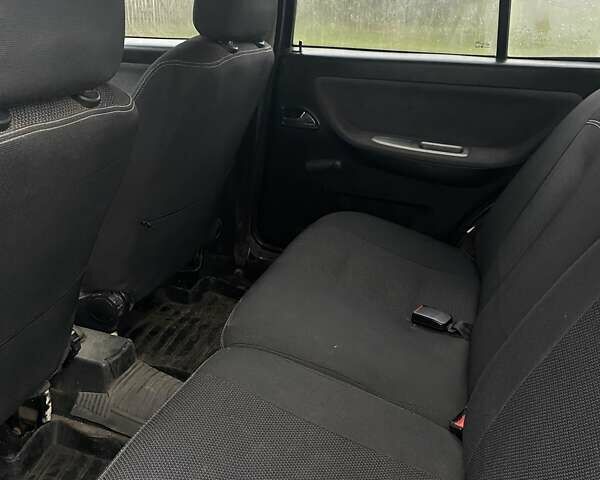 Черный Чери Амулет, объемом двигателя 1.6 л и пробегом 167 тыс. км за 1400 $, фото 5 на Automoto.ua