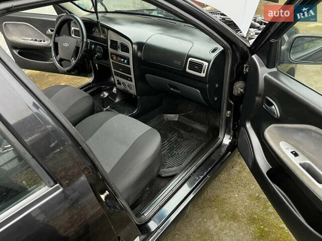 Чорний Чері Амулет, об'ємом двигуна 1.6 л та пробігом 120 тис. км за 1500 $, фото 10 на Automoto.ua