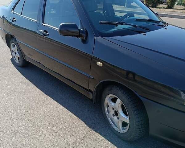 Чорний Чері Амулет, об'ємом двигуна 1.6 л та пробігом 300 тис. км за 1555 $, фото 2 на Automoto.ua