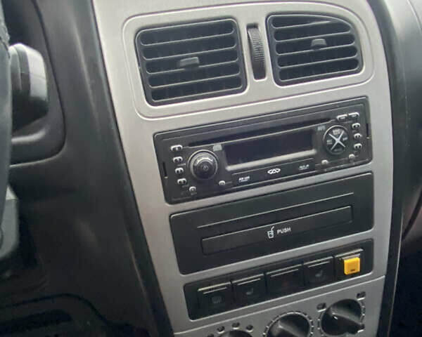 Черный Чери Амулет, объемом двигателя 1.6 л и пробегом 30 тыс. км за 3300 $, фото 11 на Automoto.ua