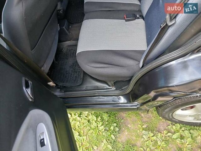 Черный Чери Амулет, объемом двигателя 1.6 л и пробегом 114 тыс. км за 2000 $, фото 6 на Automoto.ua
