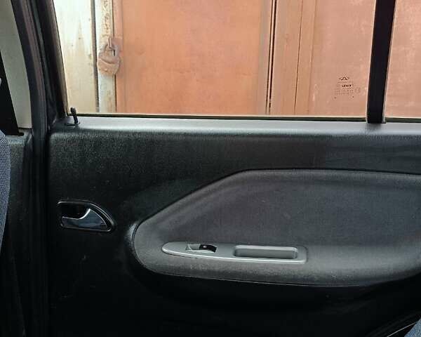 Черный Чери Амулет, объемом двигателя 1.6 л и пробегом 121 тыс. км за 1600 $, фото 13 на Automoto.ua