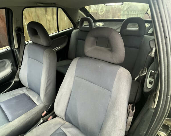 Черный Чери Амулет, объемом двигателя 1.6 л и пробегом 250 тыс. км за 1200 $, фото 8 на Automoto.ua