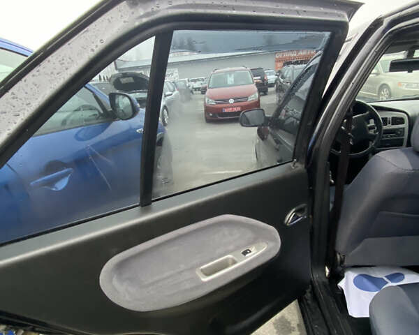 Черный Чери Амулет, объемом двигателя 1.6 л и пробегом 30 тыс. км за 3300 $, фото 7 на Automoto.ua