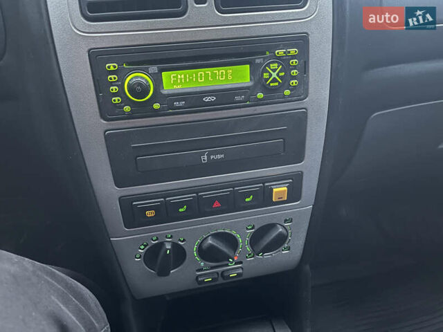 Чорний Чері Амулет, об'ємом двигуна 1.6 л та пробігом 30 тис. км за 2850 $, фото 27 на Automoto.ua