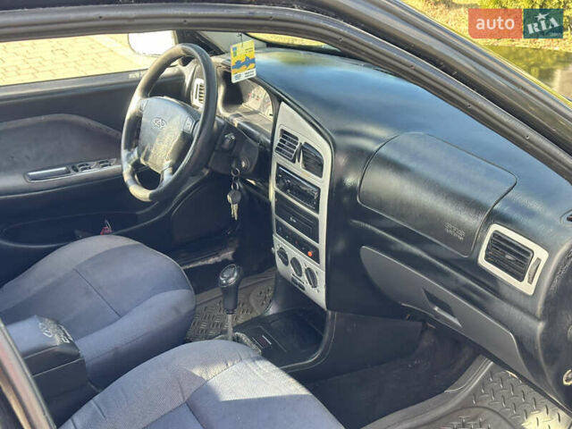 Чорний Чері Амулет, об'ємом двигуна 1.6 л та пробігом 215 тис. км за 999 $, фото 23 на Automoto.ua