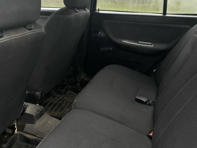 Черный Чери Амулет, объемом двигателя 1.6 л и пробегом 167 тыс. км за 2400 $, фото 4 на Automoto.ua