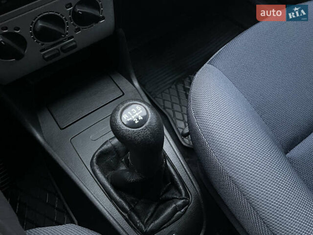 Чорний Чері Амулет, об'ємом двигуна 1.6 л та пробігом 30 тис. км за 2850 $, фото 26 на Automoto.ua