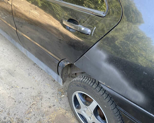 Черный Чери Амулет, объемом двигателя 1.6 л и пробегом 300 тыс. км за 1100 $, фото 5 на Automoto.ua