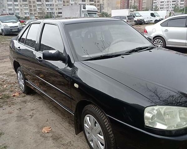 Черный Чери Амулет, объемом двигателя 1.6 л и пробегом 102 тыс. км за 2600 $, фото 5 на Automoto.ua