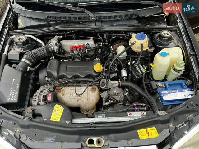 Чорний Чері Амулет, об'ємом двигуна 1.6 л та пробігом 120 тис. км за 1500 $, фото 1 на Automoto.ua