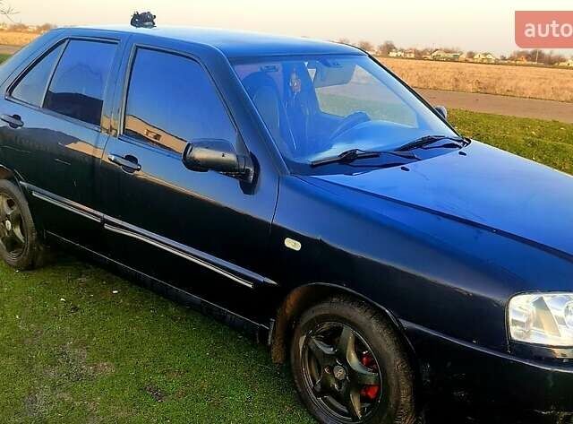 Черный Чери Амулет, объемом двигателя 1.6 л и пробегом 226 тыс. км за 2000 $, фото 5 на Automoto.ua