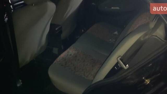 Чорний Чері Амулет, об'ємом двигуна 1.6 л та пробігом 168 тис. км за 2500 $, фото 3 на Automoto.ua