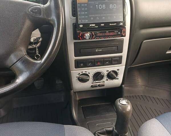 Чорний Чері Амулет, об'ємом двигуна 1.6 л та пробігом 57 тис. км за 2600 $, фото 6 на Automoto.ua