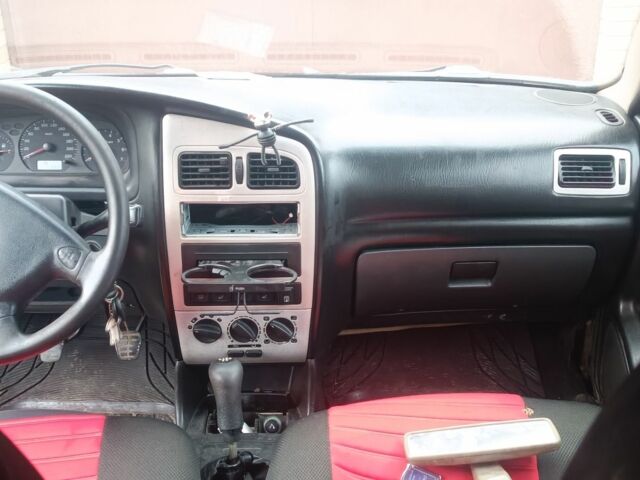 Черный Чери Амулет, объемом двигателя 1.6 л и пробегом 1 тыс. км за 827 $, фото 6 на Automoto.ua