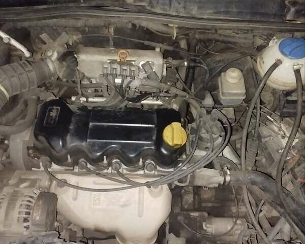 Чорний Чері Амулет, об'ємом двигуна 1.6 л та пробігом 214 тис. км за 1800 $, фото 1 на Automoto.ua