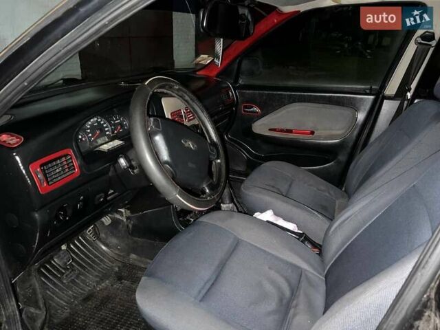 Черный Чери Амулет, объемом двигателя 1.6 л и пробегом 200 тыс. км за 1800 $, фото 3 на Automoto.ua