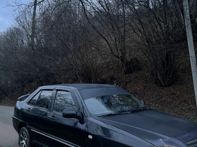 Черный Чери Амулет, объемом двигателя 1.6 л и пробегом 112 тыс. км за 1400 $, фото 6 на Automoto.ua