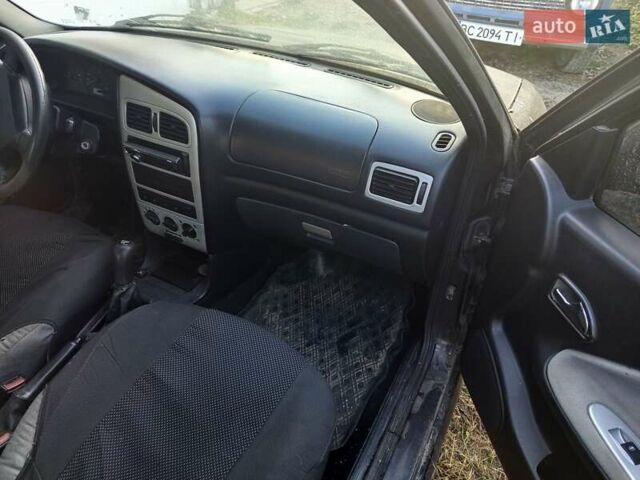 Черный Чери Амулет, объемом двигателя 1.6 л и пробегом 250 тыс. км за 1100 $, фото 8 на Automoto.ua