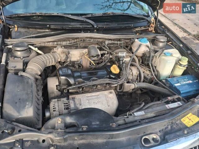 Чорний Чері Амулет, об'ємом двигуна 1.6 л та пробігом 104 тис. км за 1600 $, фото 6 на Automoto.ua