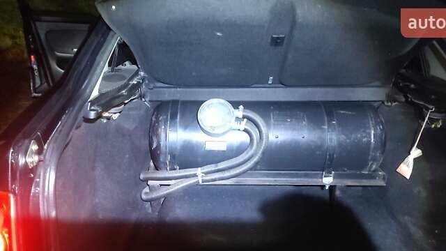 Чорний Чері Амулет, об'ємом двигуна 1.6 л та пробігом 168 тис. км за 2500 $, фото 2 на Automoto.ua