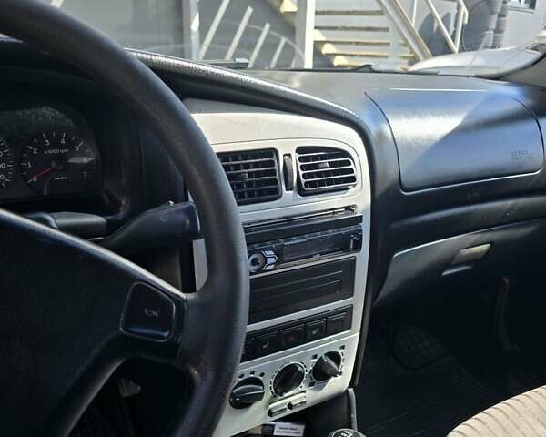 Чері Амулет 2008 у Ужгороді на Automoto.ua Чорний Чері Амулет, об'ємом двигуна 1.6 л та пробігом 97 тис. км за 1500 $, фото 6 на Automoto.ua