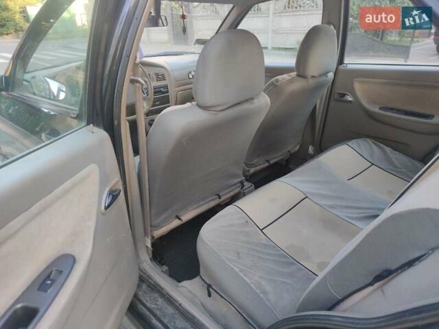 Черный Чери Амулет, объемом двигателя 1.6 л и пробегом 193 тыс. км за 1600 $, фото 16 на Automoto.ua