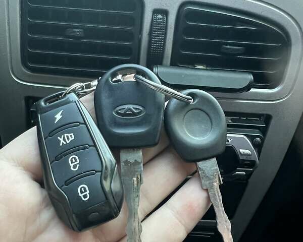 Чери Амулет 2008 в Николаеве на Automoto.ua Черный Чери Амулет, объемом двигателя 1.6 л и пробегом 190 тыс. км за 2600 $, фото 13 на Automoto.ua