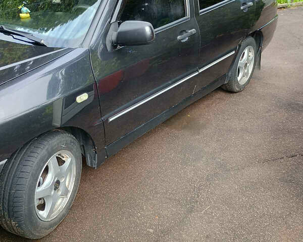 Чорний Чері Амулет, об'ємом двигуна 1.6 л та пробігом 147 тис. км за 2100 $, фото 3 на Automoto.ua