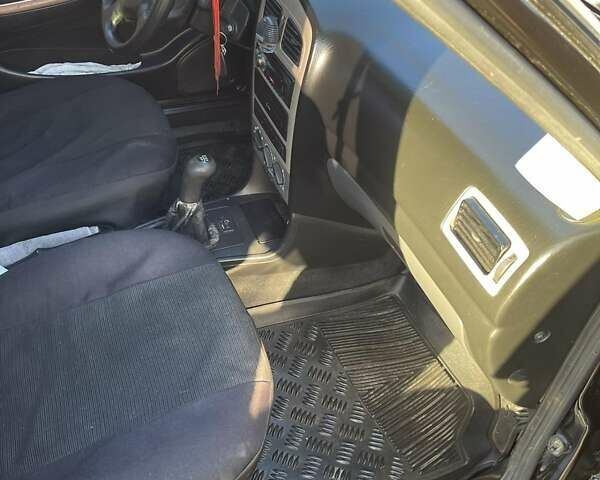 Черный Чери Амулет, объемом двигателя 1.6 л и пробегом 88 тыс. км за 2250 $, фото 8 на Automoto.ua