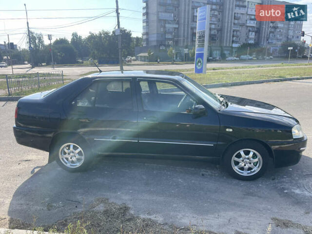 Чері Амулет 2008 у Сумах на Automoto.ua Чорний Чері Амулет, об'ємом двигуна 1.6 л та пробігом 84 тис. км за 2700 $, фото 4 на Automoto.ua