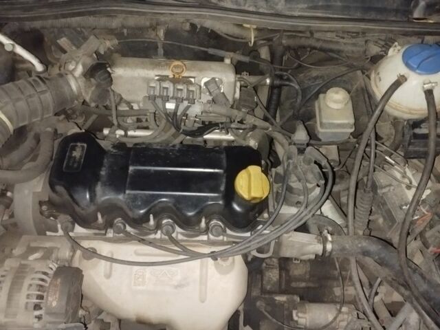 Чорний Чері Амулет, об'ємом двигуна 1.6 л та пробігом 214 тис. км за 2000 $, фото 1 на Automoto.ua