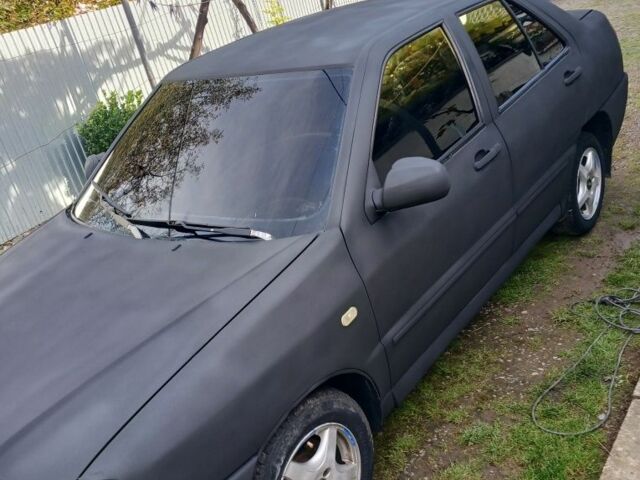 Черный Чери Амулет, объемом двигателя 1.6 л и пробегом 250 тыс. км за 1500 $, фото 7 на Automoto.ua