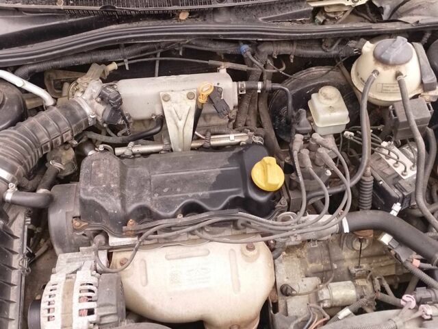 Черный Чери Амулет, объемом двигателя 1.6 л и пробегом 3 тыс. км за 1400 $, фото 2 на Automoto.ua