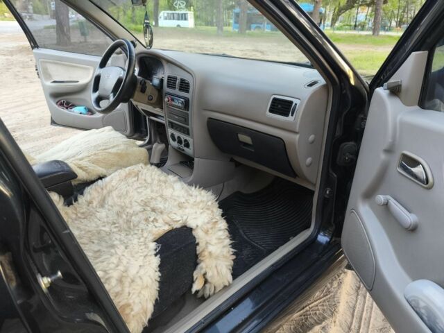 Чорний Чері Амулет, об'ємом двигуна 1.6 л та пробігом 130 тис. км за 1692 $, фото 2 на Automoto.ua
