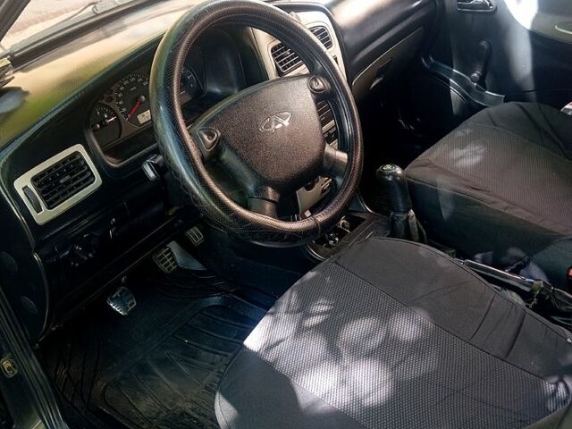 Черный Чери Амулет, объемом двигателя 1.6 л и пробегом 175 тыс. км за 1500 $, фото 3 на Automoto.ua