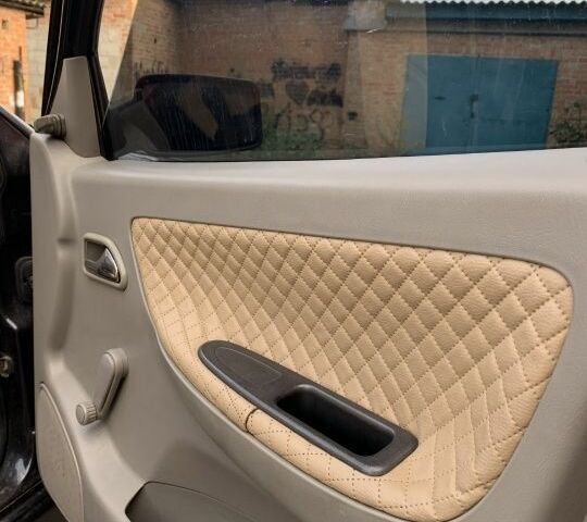 Чери Амулет 2007 в Гадяче на Automoto.ua Черный Чери Амулет, объемом двигателя 1.6 л и пробегом 180 тыс. км за 1700 $, фото 2 на Automoto.ua