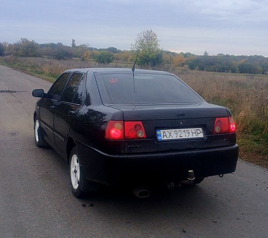 Чери Амулет 2007 в Краснокутске на Automoto.ua Черный Чери Амулет, объемом двигателя 1.6 л и пробегом 207 тыс. км за 1900 $, фото 2 на Automoto.ua